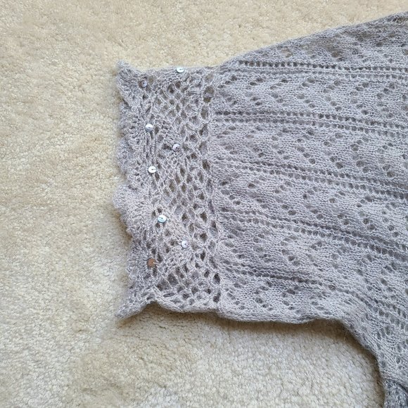 EUC Dressy V-neck Sweater Silver Size Small/Medium - Picture 2 of 7